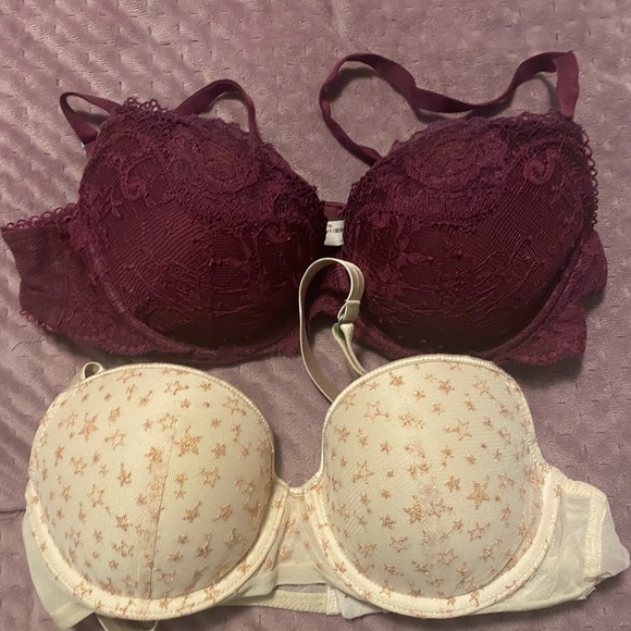 Victoria Secret Bras - Picture 3 of 3